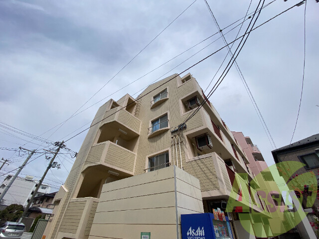 メゾン・ドゴールの外観