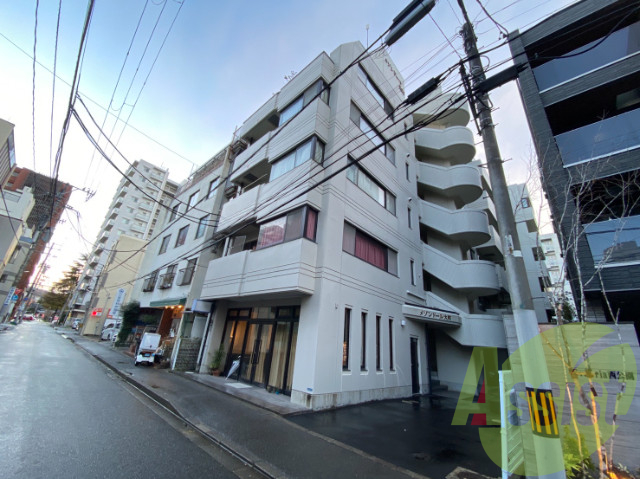 メゾンドール大町の外観