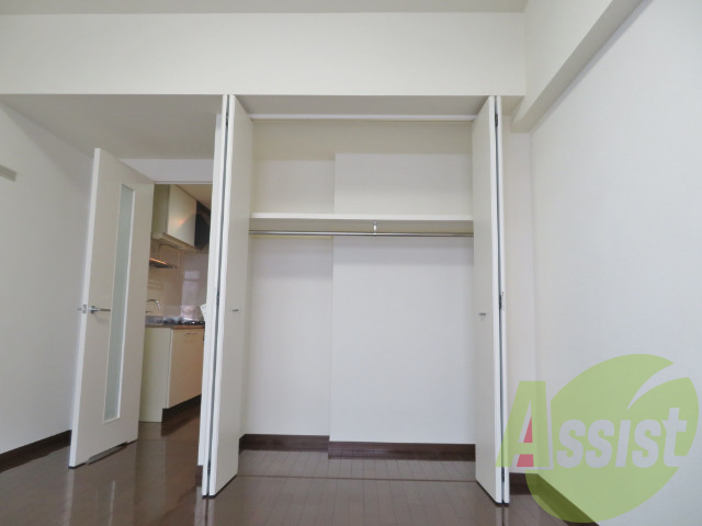 洋服も沢山かけられて、しわにならず嬉しいですね。 洋服も沢山かけられて、しわにならず嬉しいですね。