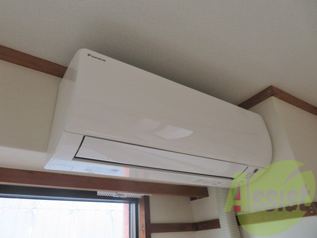 エアコンが設置してありますので、寒暖対策もばっちり。 エアコンが設置してありますので、寒暖対策もばっちり。