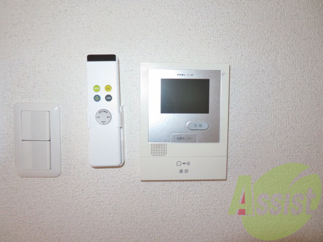 インターホンで来客確認ができます。安心ですね。 インターホンで来客確認ができます。安心ですね。