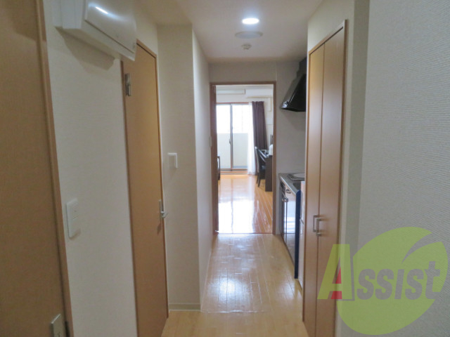 玄関から見たお部屋になります。雰囲気が良いですね。 玄関から見たお部屋になります。雰囲気が良いですね。