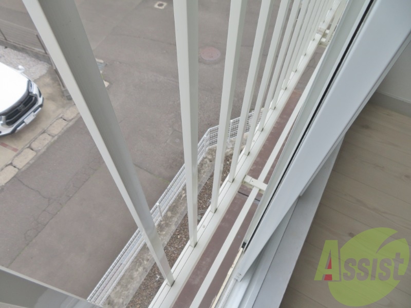 バルコニーはありません。換気は窓で十分に。 バルコニーはありません。換気は窓で十分に。