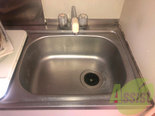 洗面台はこちら。朝の身支度はここでばっちり。 洗面台はこちら。朝の身支度はここでばっちり。