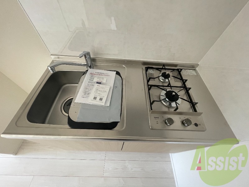 キッチンはガスなので火加減の調整がしやすそうです。 キッチンはガスなので火加減の調整がしやすそうです。