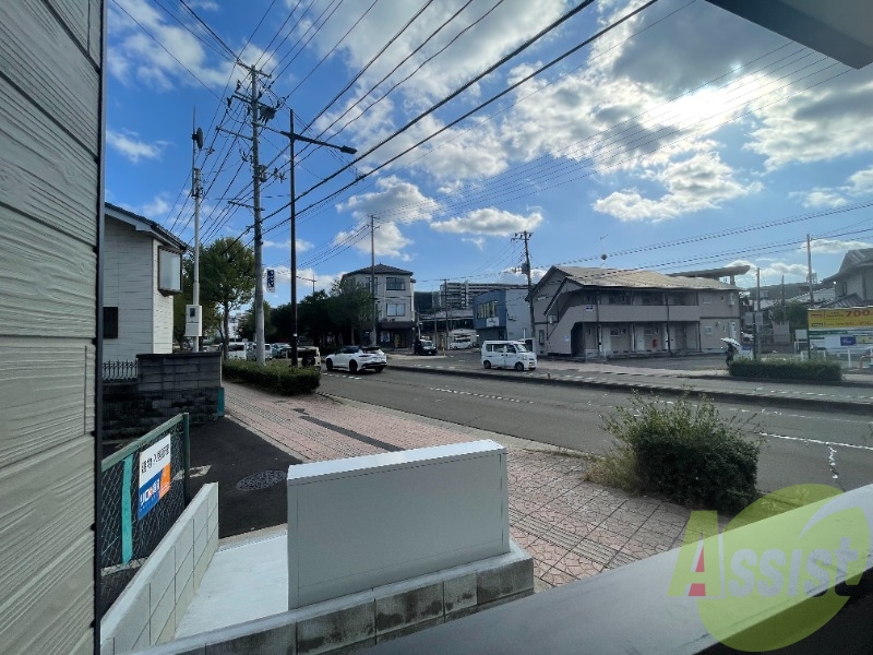 バルコニーからの眺めは、こんな感じですよ。 バルコニーからの眺めは、こんな感じですよ。