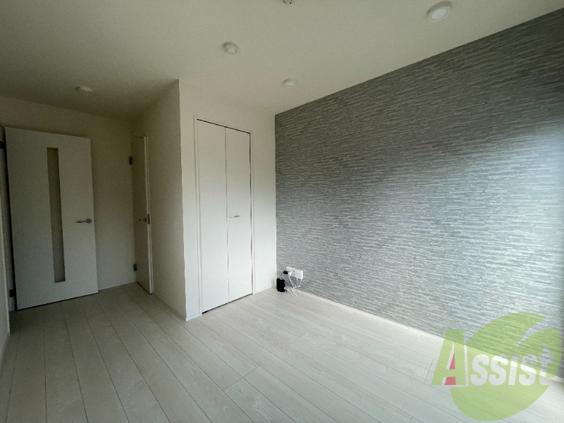 5.9帖の洋室を別の角度から撮影してみました。 5.9帖の洋室を別の角度から撮影してみました。