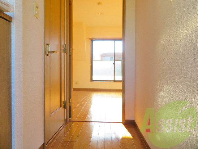 こちらは玄関からの目線になりますねー。 こちらは玄関からの目線になりますねー。