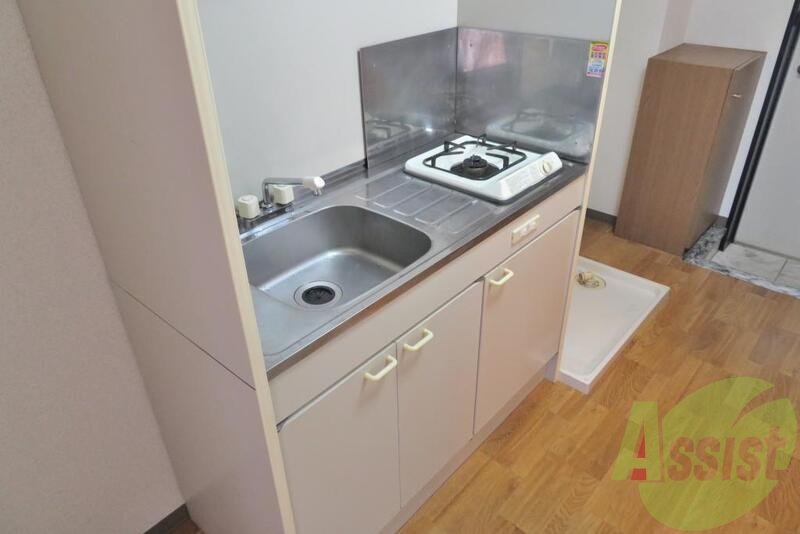 1口コンロが付いているので引越し日から安心。 1口コンロが付いているので引越し日から安心。