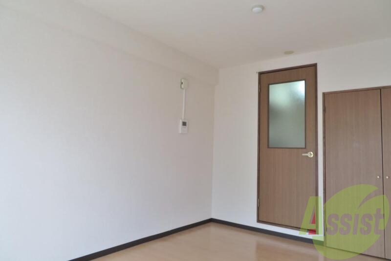 白を基調とした落着きのお部屋ですね。 白を基調とした落着きのお部屋ですね。