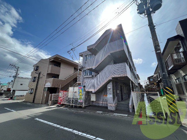 コスモハイツ旭ヶ丘の外観