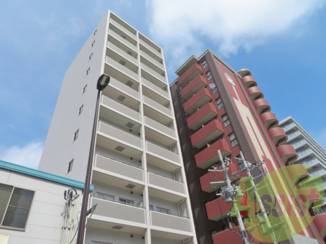 榴ヶ岡YSコートの外観