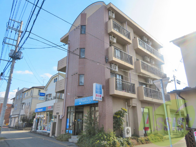 メゾンドレーヌの外観