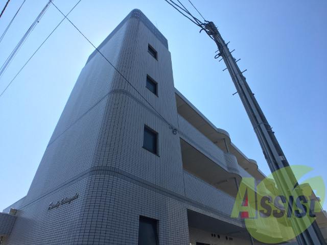 フレンドリー市名坂の外観