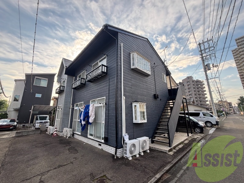 ペレオ河原町の外観