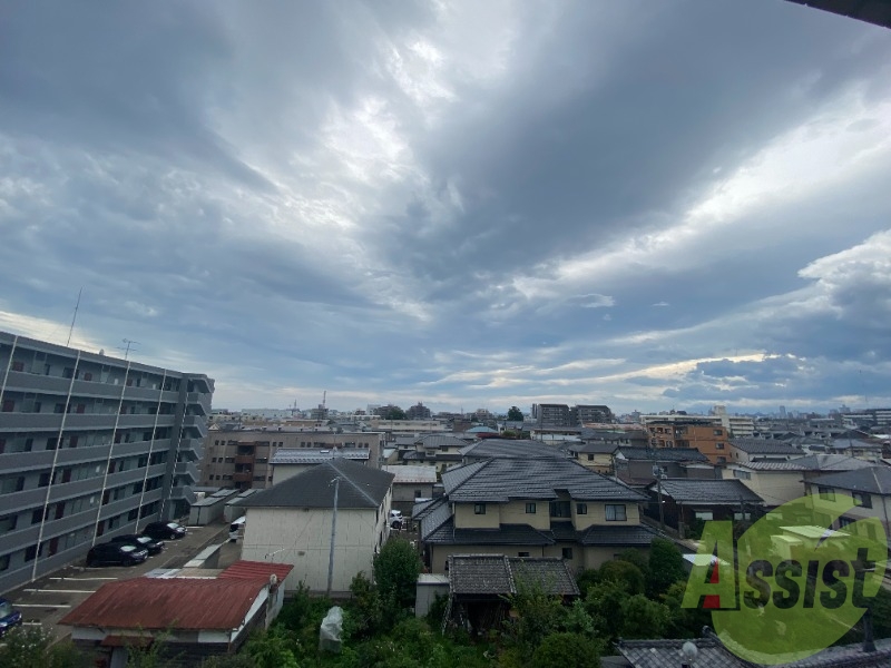 お部屋からの眺めはこんな感じになってます。 お部屋からの眺めはこんな感じになってます。