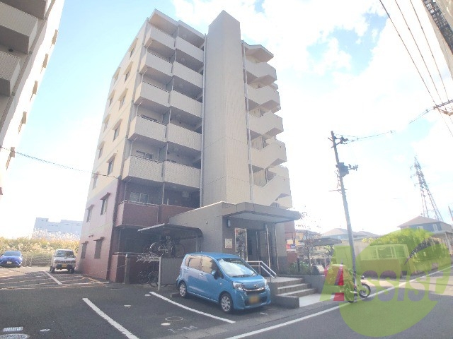 仙台市宮城野区新田東３丁目の賃貸マンションの外観