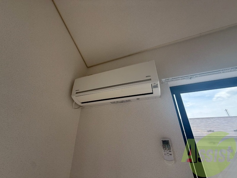 エアコンも設置されています。毎日の暮らしが快適になりますね。 エアコンも設置されています。毎日の暮らしが快適になりますね。