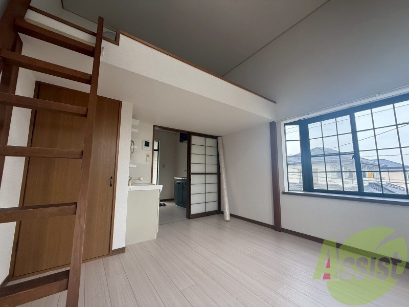 リビングを別角度から撮影しました。イメージを掴んでください。 リビングを別角度から撮影しました。イメージを掴んでください。