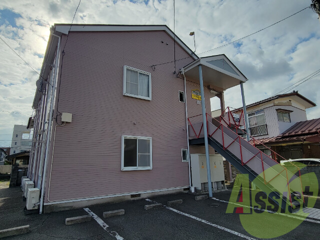 仙台市宮城野区新田１丁目の賃貸アパートの外観