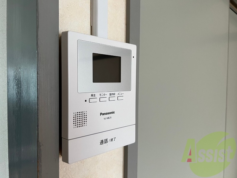 モニタ付きインターホンがあるのは使い勝手が良さそうですね。 モニタ付きインターホンがあるのは使い勝手が良さそうですね。