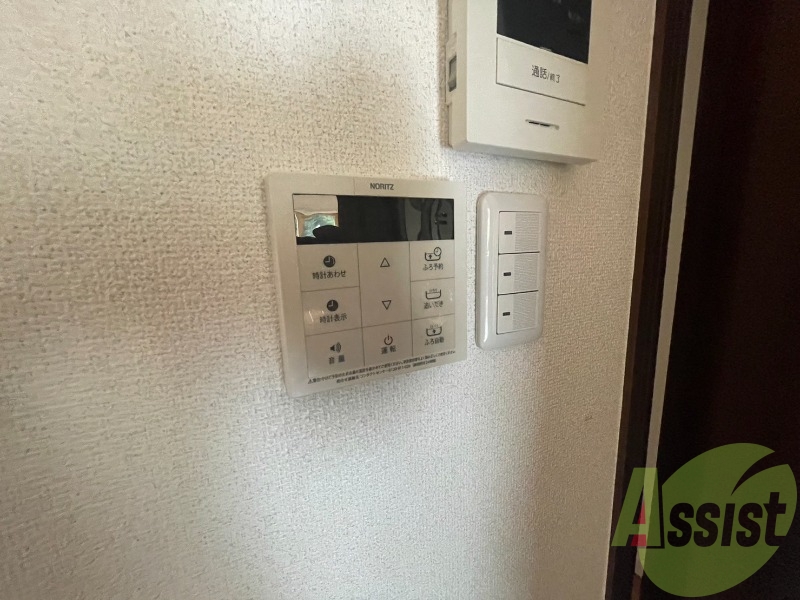 追い焚き機能が付いているのでいつでも温かいお風呂に入れますよ 追い焚き機能が付いているのでいつでも温かいお風呂に入れますよ