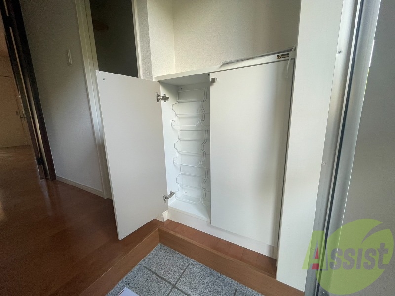 玄関にはシューズボックスがありましたよ~ 玄関にはシューズボックスがありましたよ~