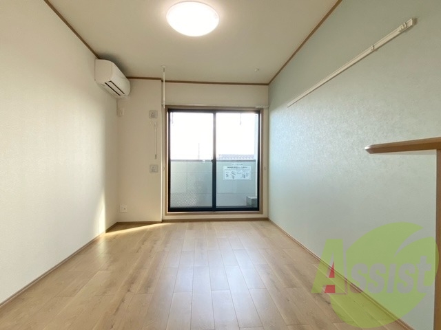 アクセントクロスが素敵な南向きのお部屋です アクセントクロスが素敵な南向きのお部屋です