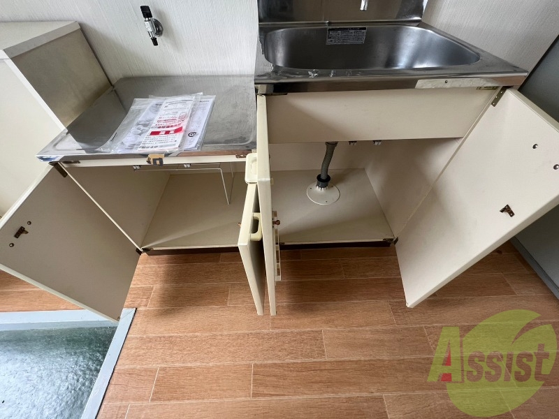 必要な靴を問題なく置けそうなスペースが有りますね。 必要な靴を問題なく置けそうなスペースが有りますね。