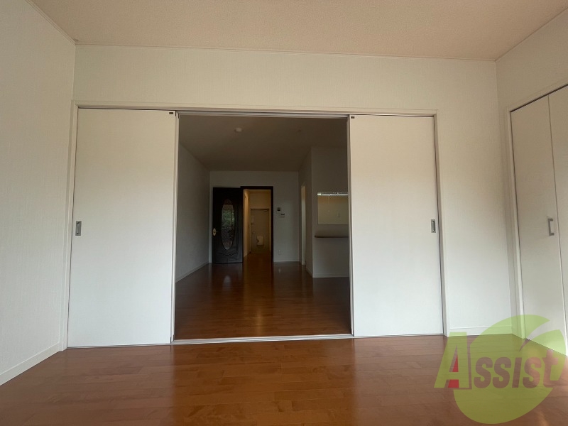 別角度からリビングを撮影しました。イメージを掴んでください。 別角度からリビングを撮影しました。イメージを掴んでください。