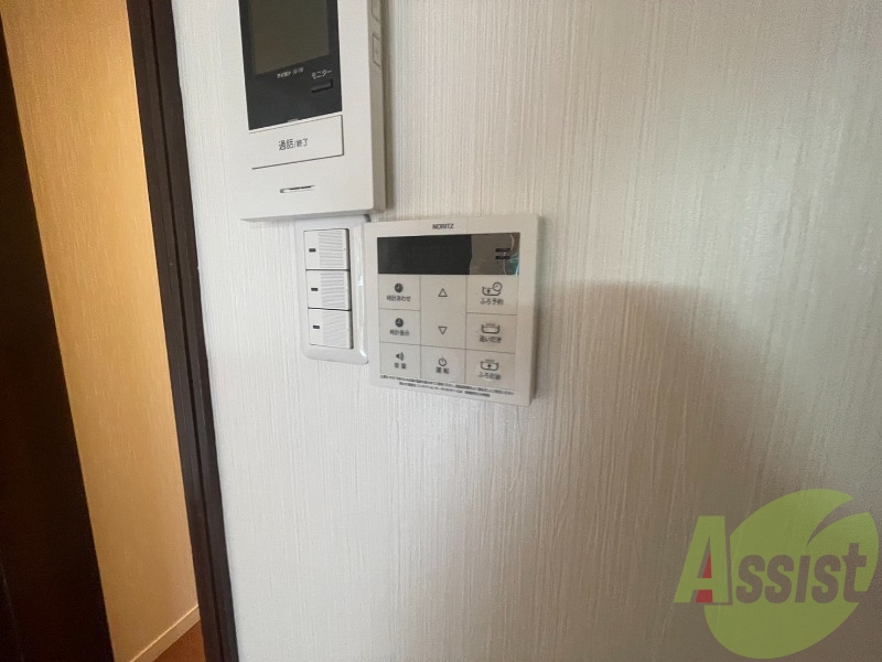 追い焚き機能が付いているのでいつでも温かいお風呂に入れますよ 追い焚き機能が付いているのでいつでも温かいお風呂に入れますよ