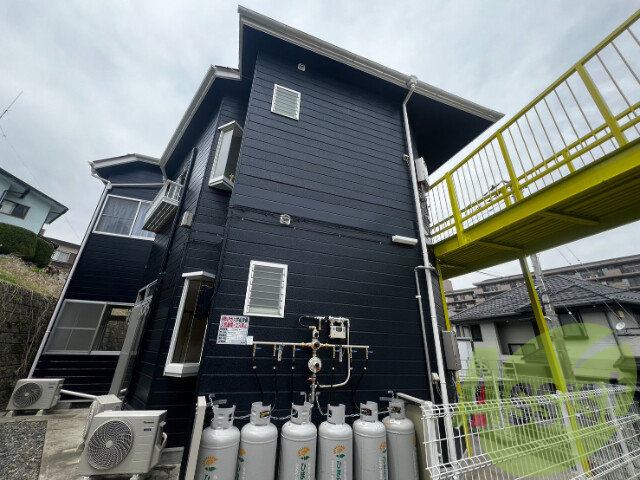 仙台市泉区東黒松の賃貸アパートの外観