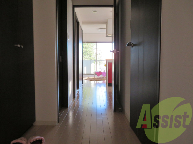 玄関から見た景色はこちらです。イメージできますか。 玄関から見た景色はこちらです。イメージできますか。