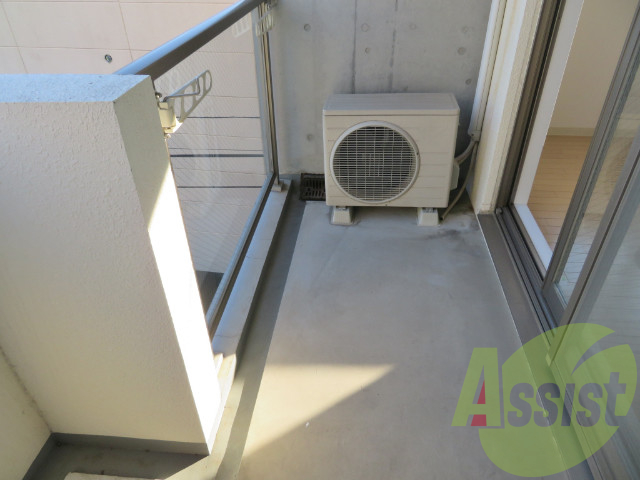 洗濯物がたくさん干せるバルコニーで嬉しいですね。 洗濯物がたくさん干せるバルコニーで嬉しいですね。