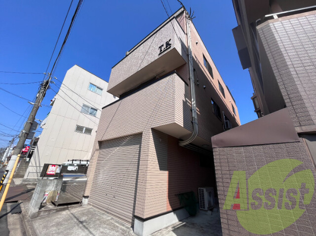 仙台市若林区穀町の賃貸アパートの外観