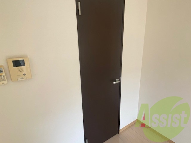 収納です。気になる方のために下に画像載せておきます。 収納です。気になる方のために下に画像載せておきます。