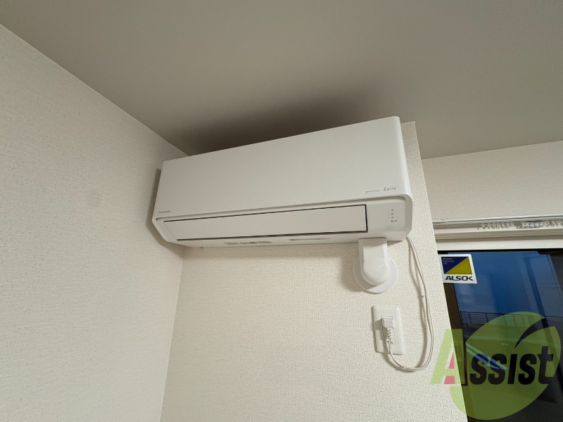 エアコン付きです!夏でも冬でも安心ですね。 エアコン付きです!夏でも冬でも安心ですね。