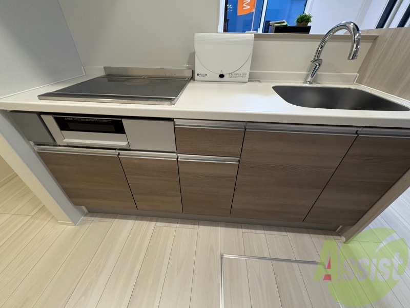 キッチンの下には収納が付いて使いやすそうですよ。 キッチンの下には収納が付いて使いやすそうですよ。