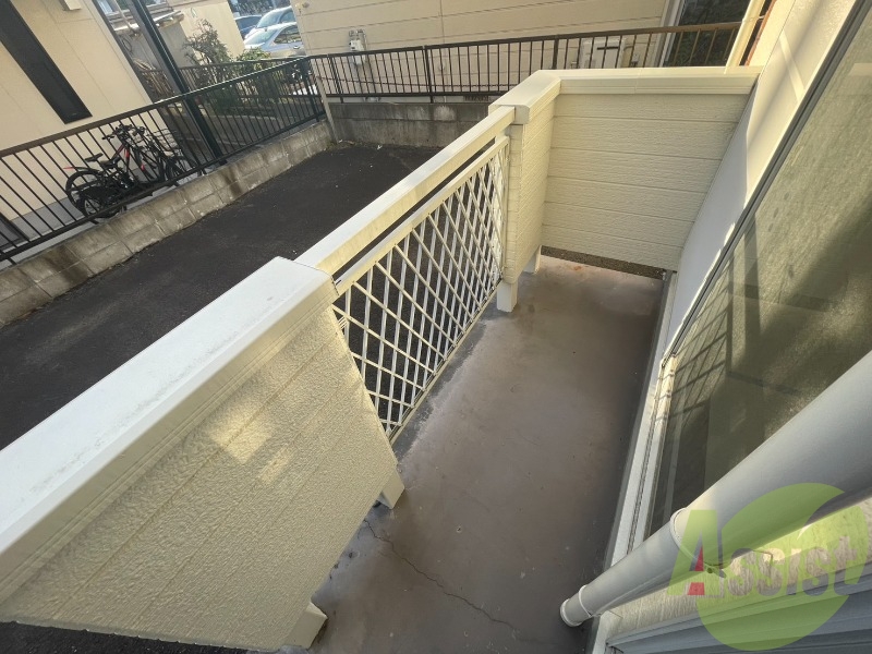 バルコニーが付いているので晴れた日は洗濯物が沢山干せますね。 バルコニーが付いているので晴れた日は洗濯物が沢山干せますね。