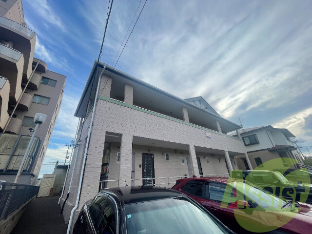仙台市若林区蒲町東の賃貸アパートの外観
