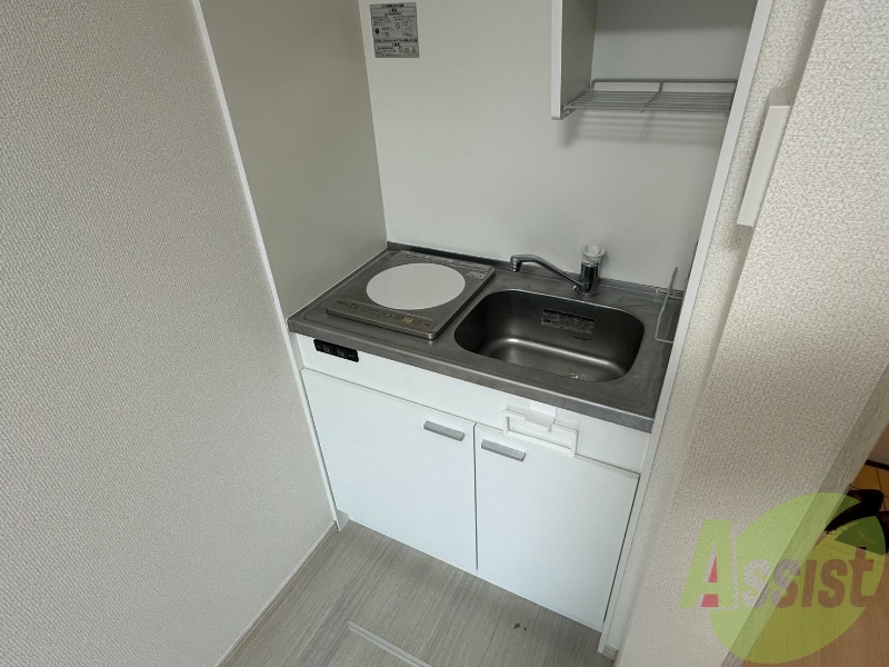 キッチンはIHなのでお手入れがしやすそうですね。 キッチンはIHなのでお手入れがしやすそうですね。