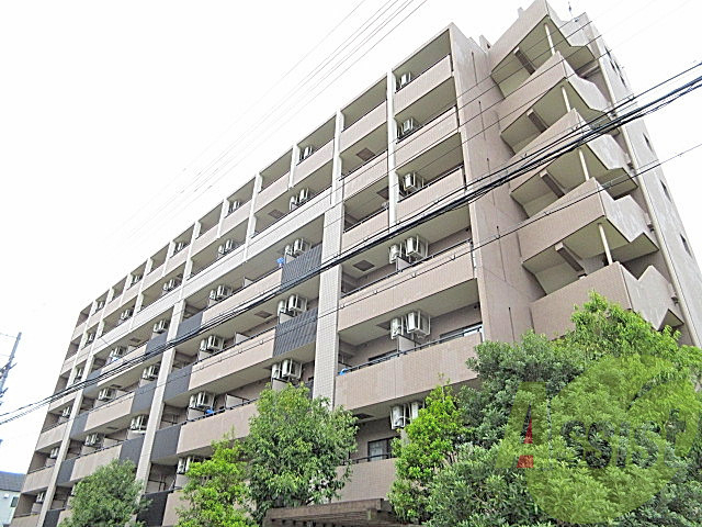 グレイス丸萬の外観