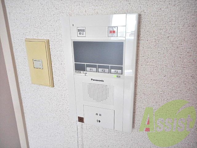 モニター付インターホンなので安心ですね! モニター付インターホンなので安心ですね!