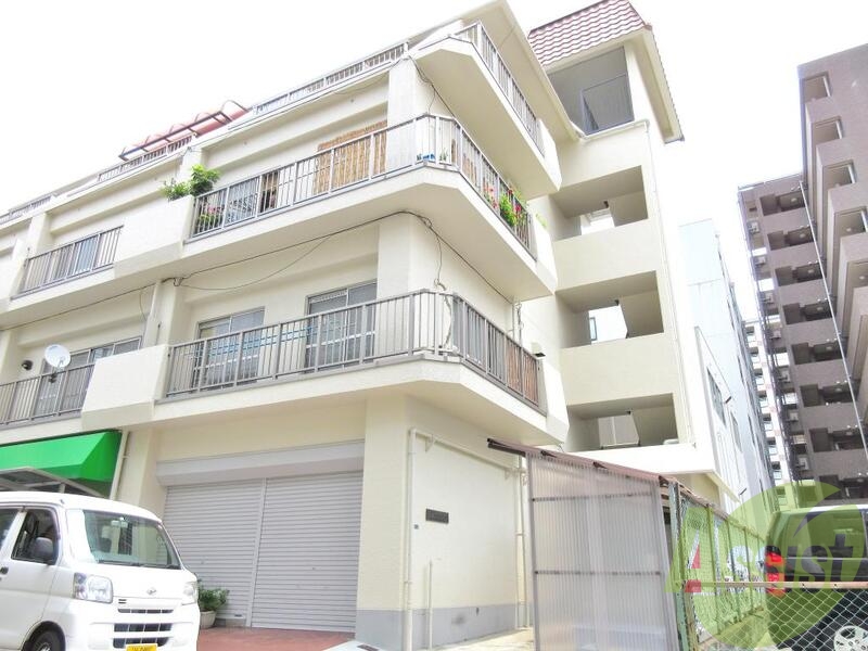 山本マンションの外観