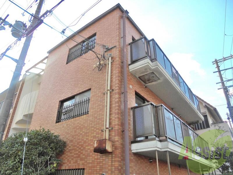 清泉ビル江坂の外観
