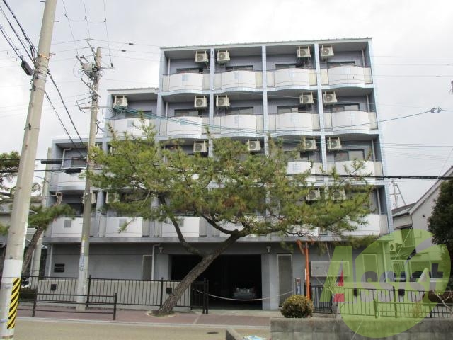 メゾンドール吹田の外観