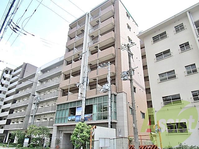 EbyU新大阪の外観