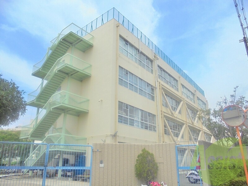 千里丘小学校 719m 千里丘小学校 719m