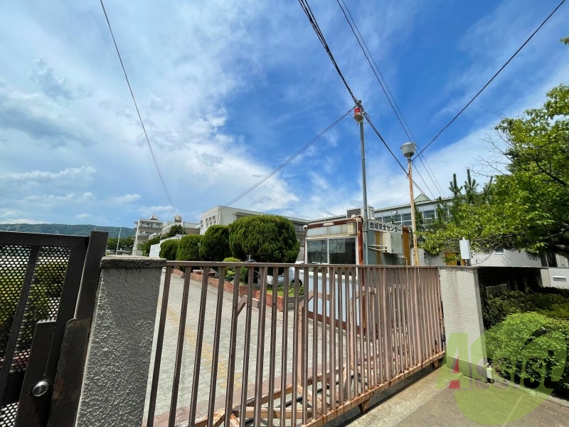 箕面市立西南小学校 510m 箕面市立西南小学校 510m