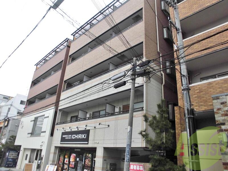 アズビー千里山の外観